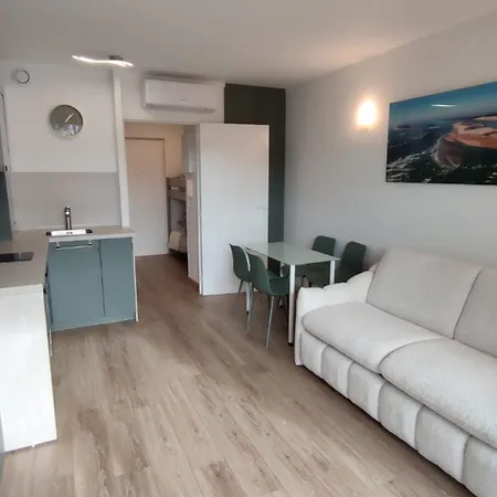 Apartment Studio Avec Parking Centre-ville Face A La Gare Plage & Commerces Arcachon