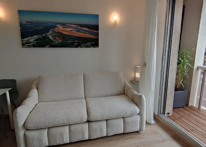 Studio Avec Parking Centre-ville Face A La Gare Plage & Commerces