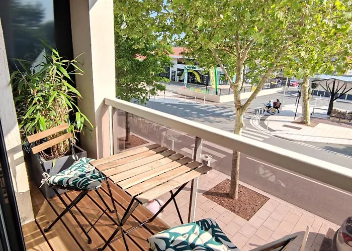 Appartement Studio Avec Parking Centre-ville Face A La Gare Plage & Commerces